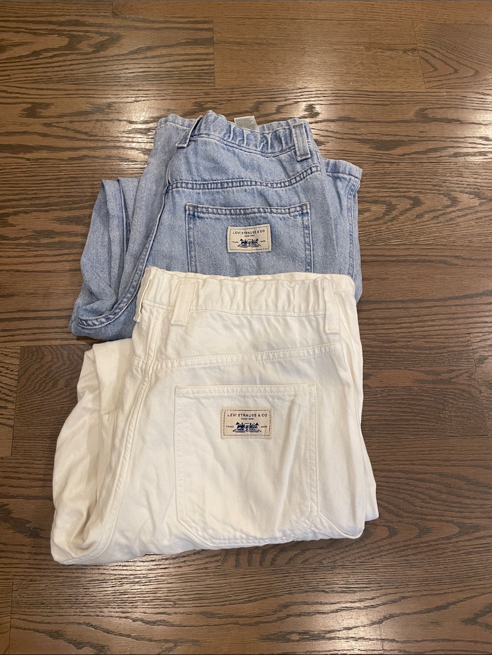 Levi's Women’s Denim Jogger Jeans - Set of Two in Light Blue and White, Size 29
